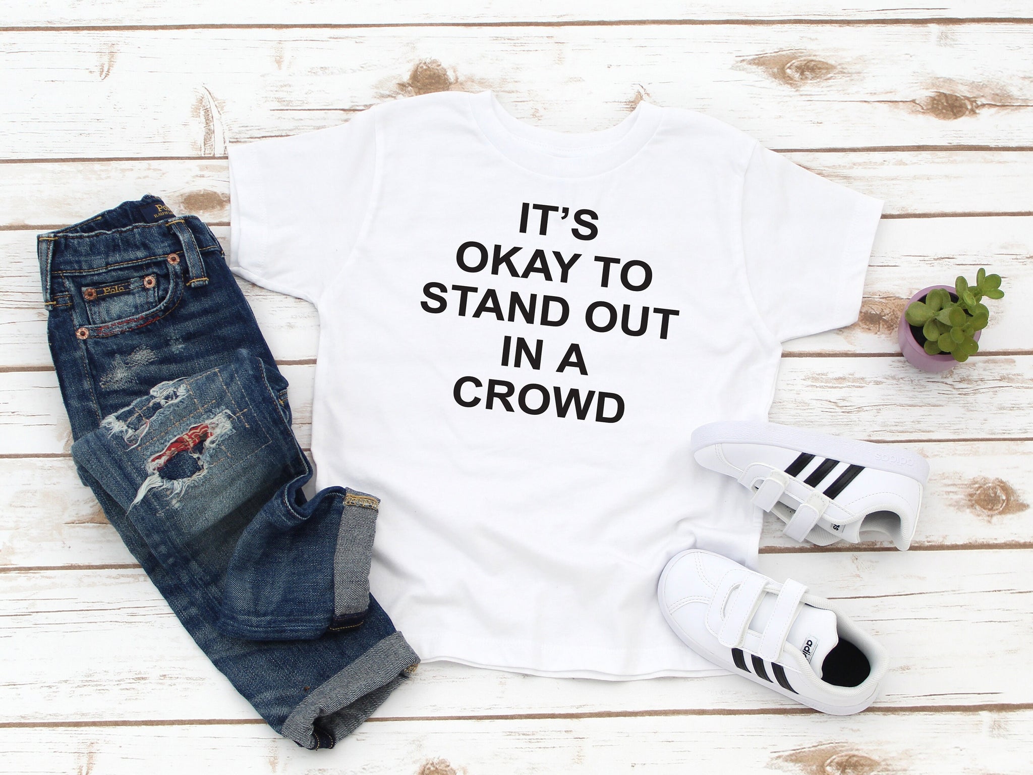 Kids Tee : It's Okay to Stand Out in a Crowd